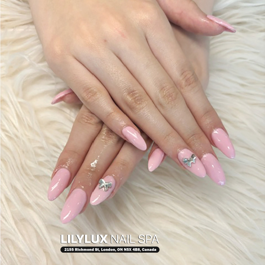 Nail art design at Organic Nails Orleans