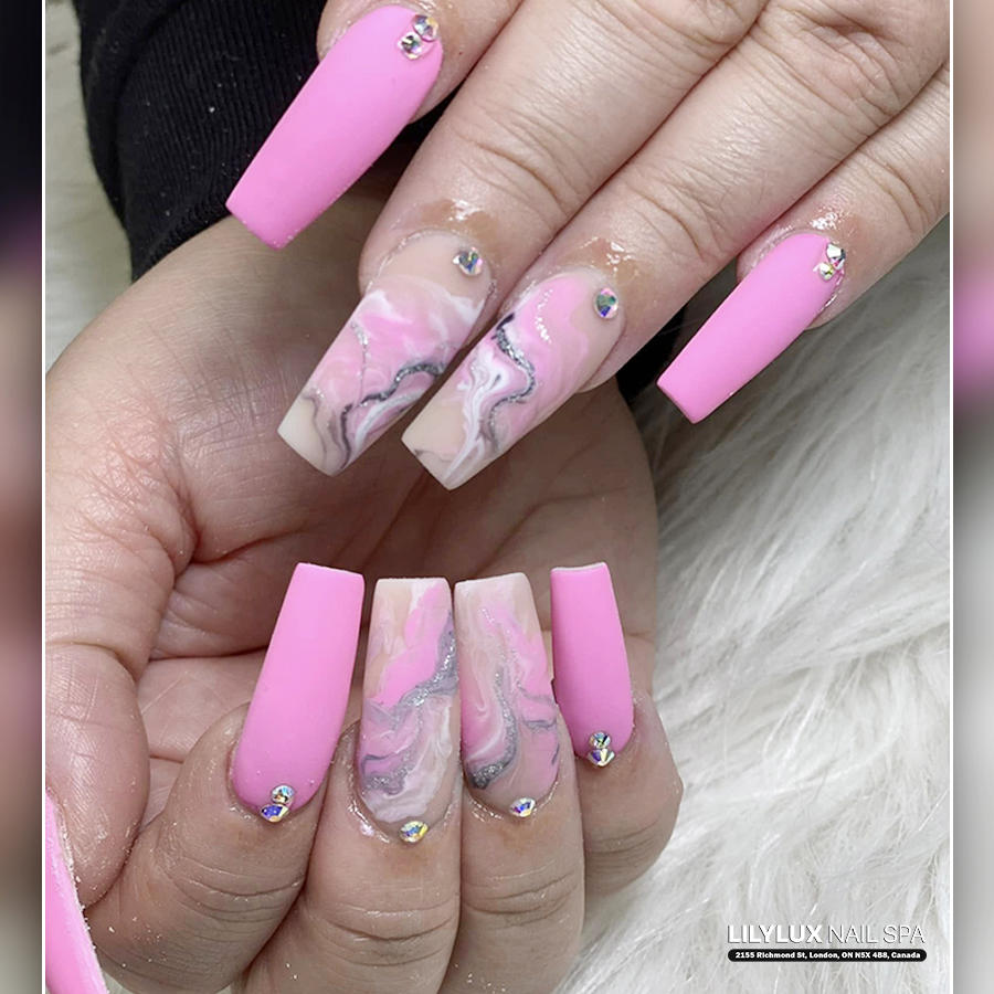 Nail art design at Organic Nails Orleans