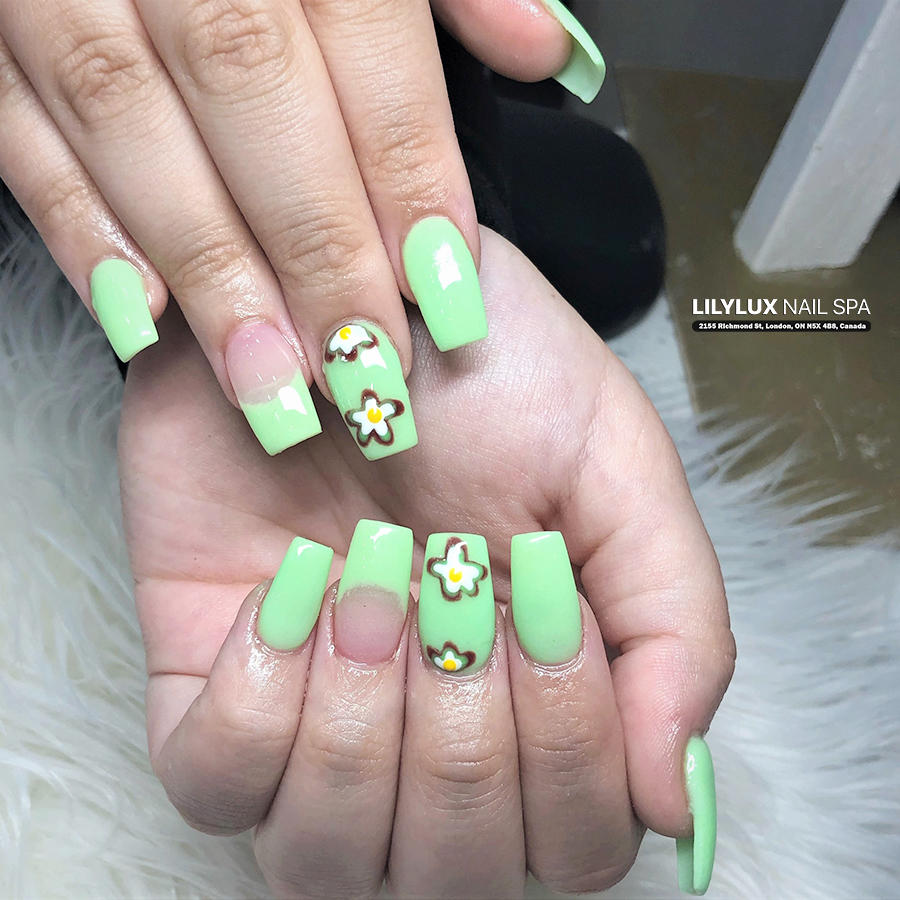 Nail art design at Organic Nails Orleans